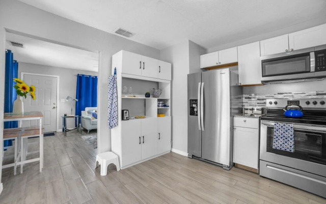 Cozy Plant City Home by RedAwning