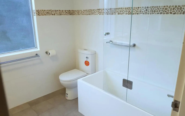 Mollymook Cove Apartments
