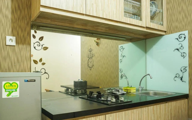 Elegant Studio Apartment at Nifarro Park By Travelio