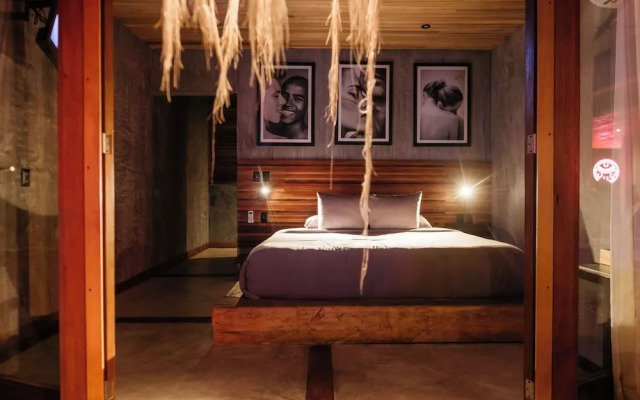 Naked Hotel Zipolite