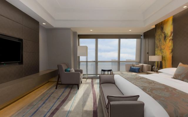 Crowne Plaza Wuxi Taihu by IHG