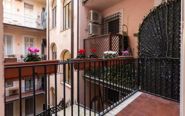 Old Rome Apartment