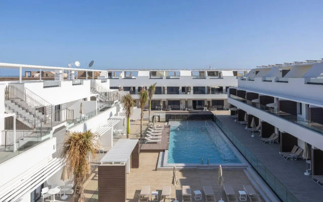 Esmeralda Cotillo Homes by LIVVO