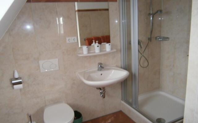 Thai Tawan Apartments