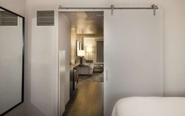 Embassy Suites by Hilton Portland Tigard