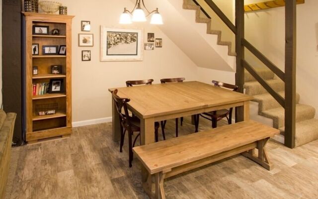 St. Anton Wooded View 2-bedroom Condos w/ Ski Lockers