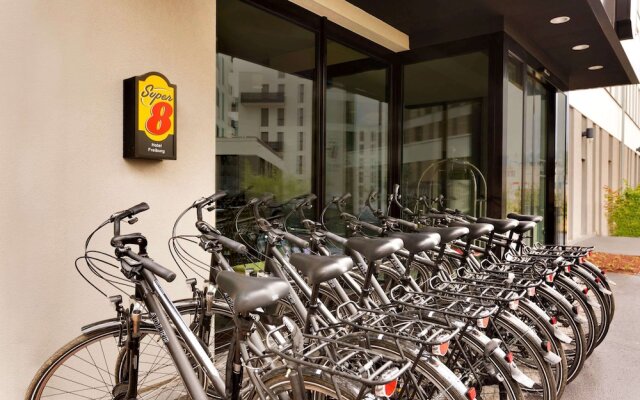 Super 8 By Wyndham Freiburg