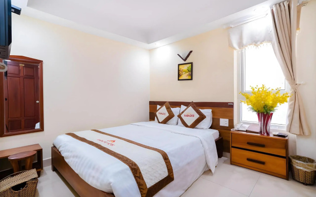 Paradise Hotel