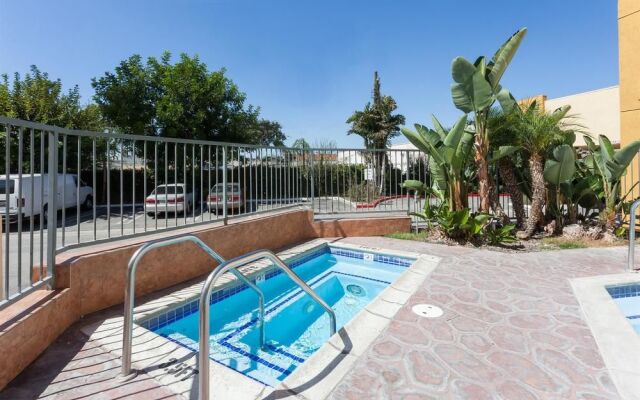 Ramada Plaza Garden Grove