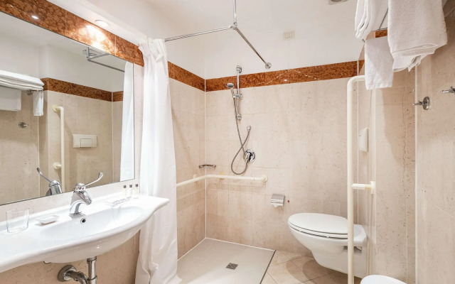 The Regency Hotel, Sure Hotel Collection by Best Western