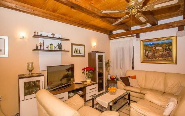 Holiday House Tina Seget