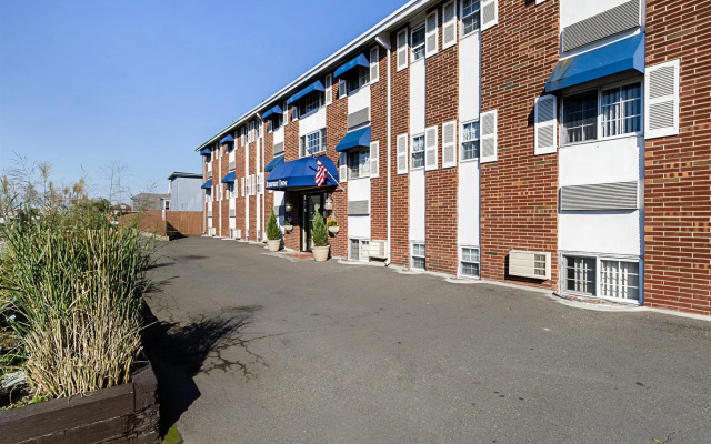 Rodeway Inn Logan International Airport