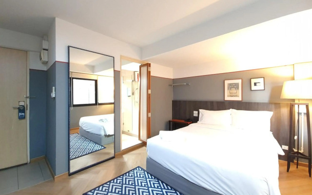 Sathorn Terrace Apartment