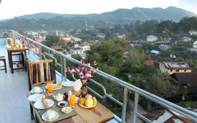 Pine Breeze Hotel