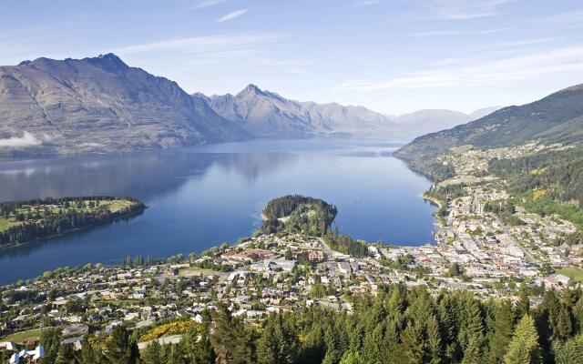 Mercure Queenstown Resort