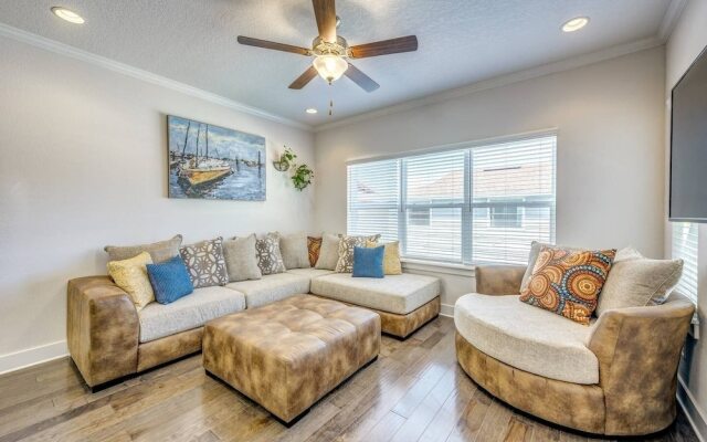 Beach Escape Two - Luxury Townhome