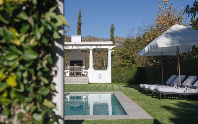 Lily Pond House at Le Lude