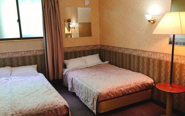Gotou Hotel - Hostel