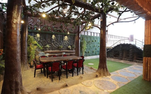 OYO 24971 Hotel South City