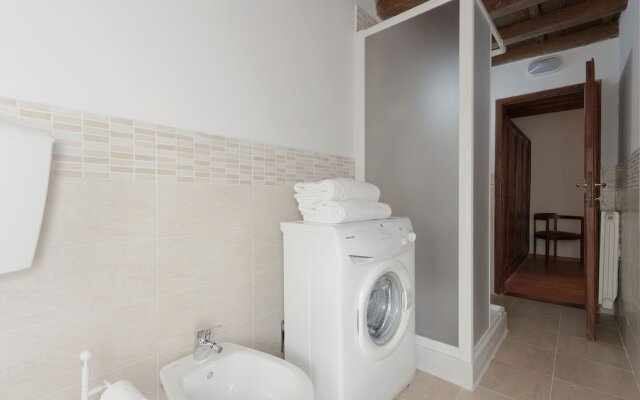 Home Sharing - Oltrarno