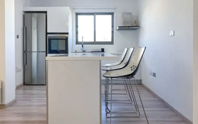 Phaedrus Living City Flat Rafaella 6