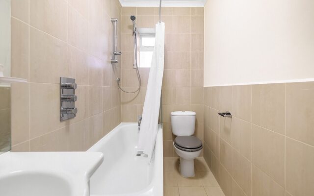 Modern Garden Flat in Hampstead