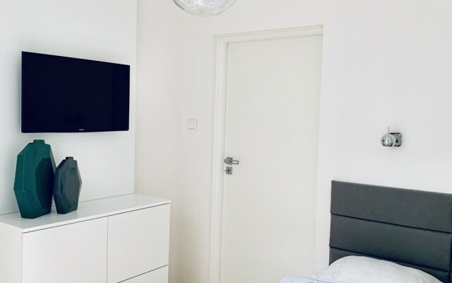 Apartello Modern Apartment - Wilanow