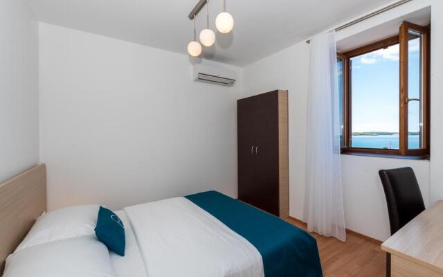 Marina Hotel - Restaurant