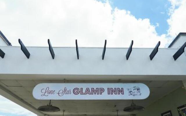 Lone Star Glamp Inn