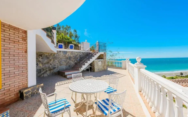 Villas Nerjazul - El Peñoncillo Beach