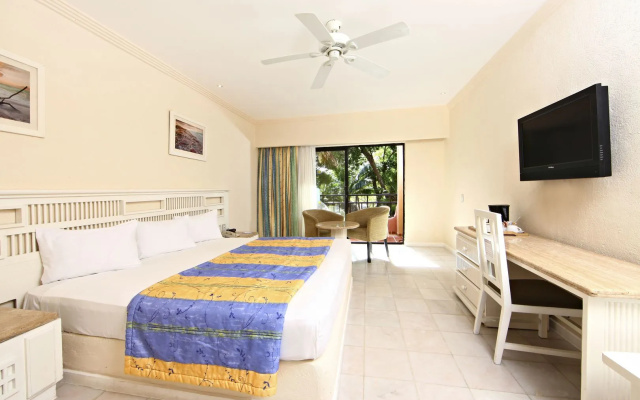 Отель Sandos Playacar All Inclusive