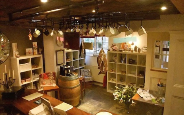 The White Cliffs Hotel