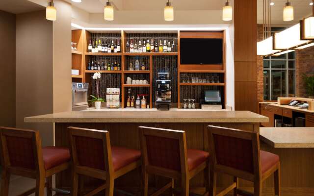 Hyatt Place Houston / The Woodlands