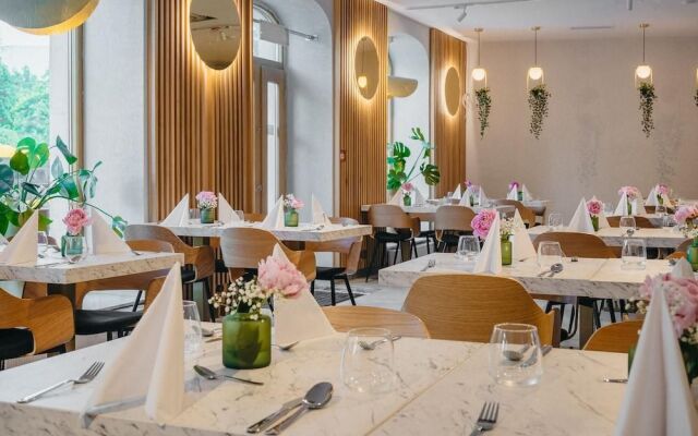 Jess Hotel & Spa Warsaw Old Town