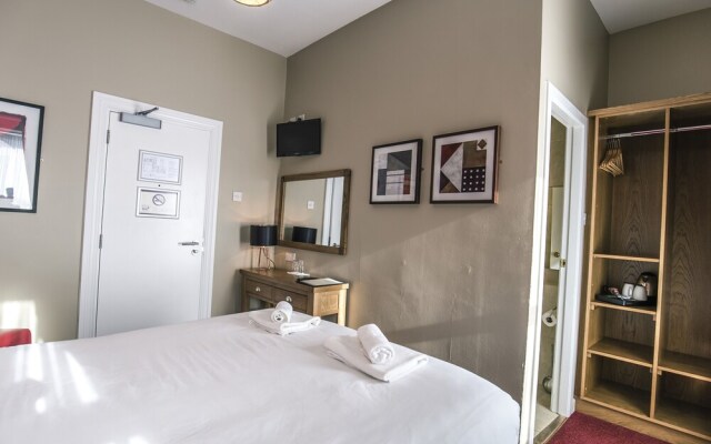 Mc Kevitts Village Hotel
