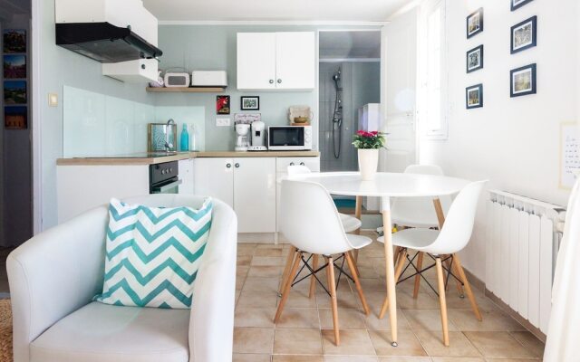 Lush Villa in Gargas with Private Swimming Pool