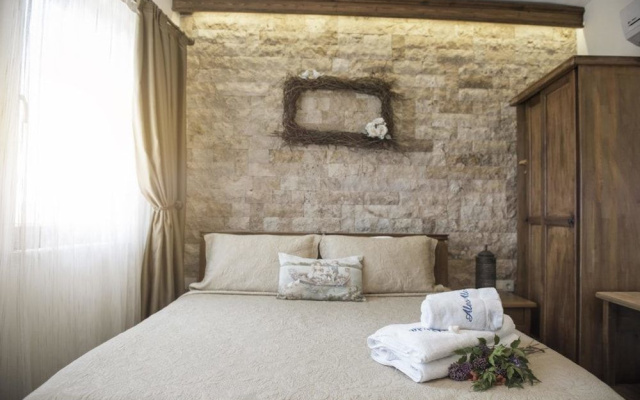 Alesta Hotel