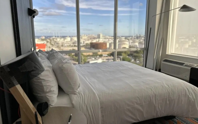 Aloft Fort Lauderdale Airport & Cruise Port