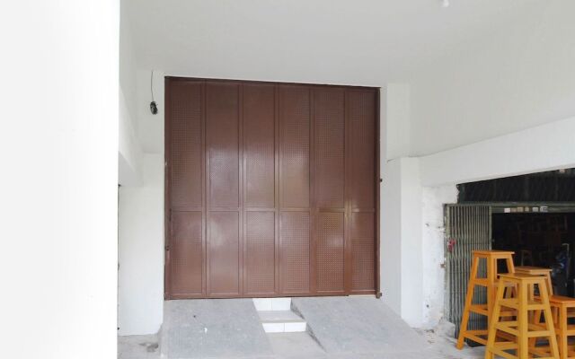 Airy Eco Glodok Pintu Besar Selatan 11A Jakarta