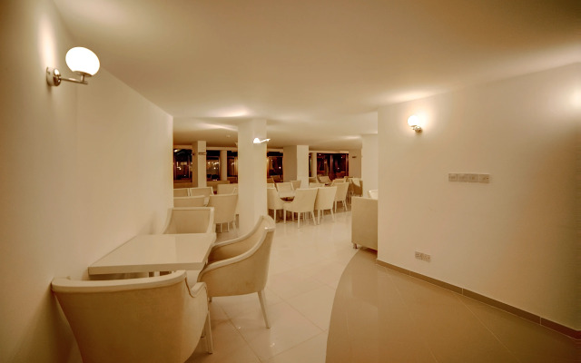 Jasmine Court Hotel