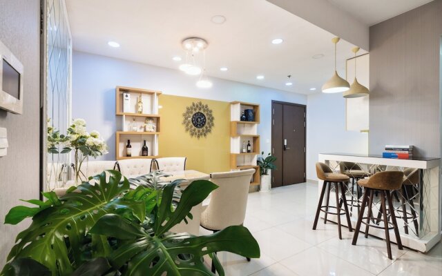 The Milky Way River Gate Apartment