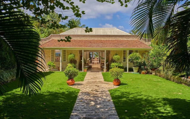 Luxury Beach Front Villa Estate