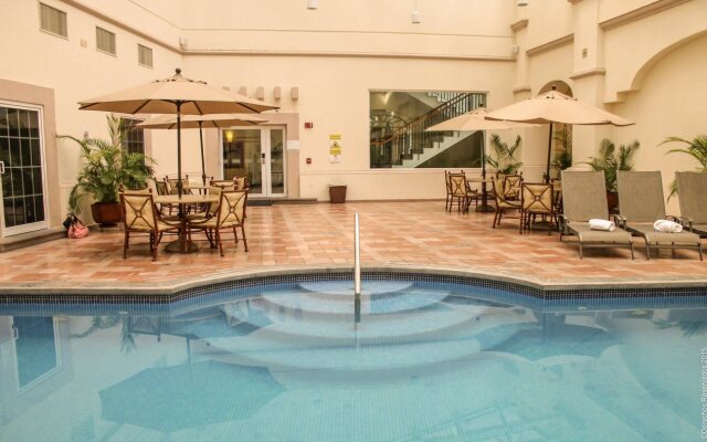 Holiday Inn Convention Center by IHG