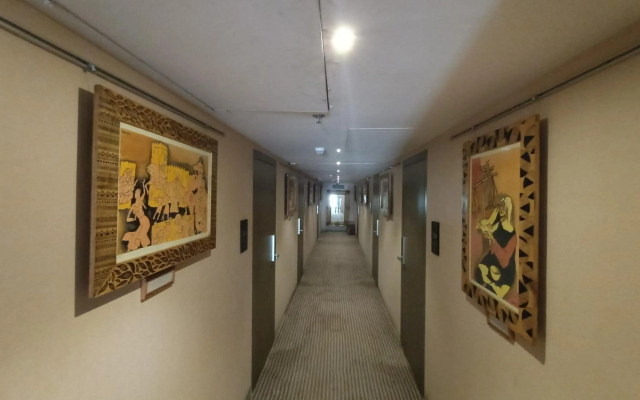 Hotel Highway Inn