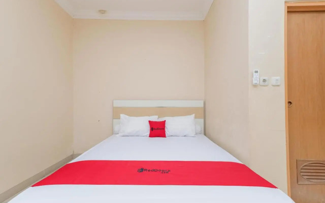 Wisma Basco Syariah by OYO Rooms