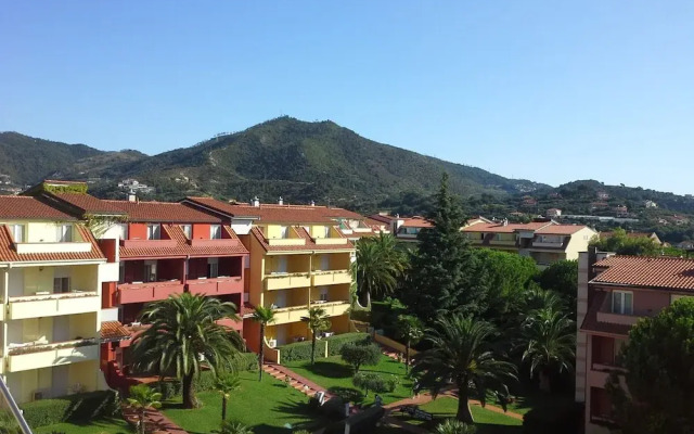 Tastefully Furnished Apartment Near the Sea
