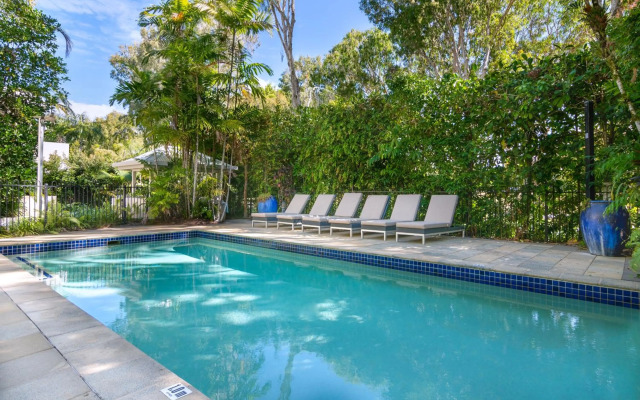 Mandalay Luxury Beachfront Apartments