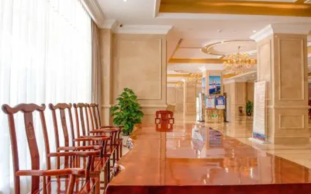 Vienna Hotel (Fengshan)
