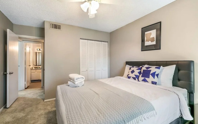 Social Retreat + Pool + Gym