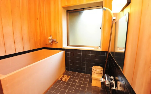 Yugawara Onsen Ashikari Ryokan